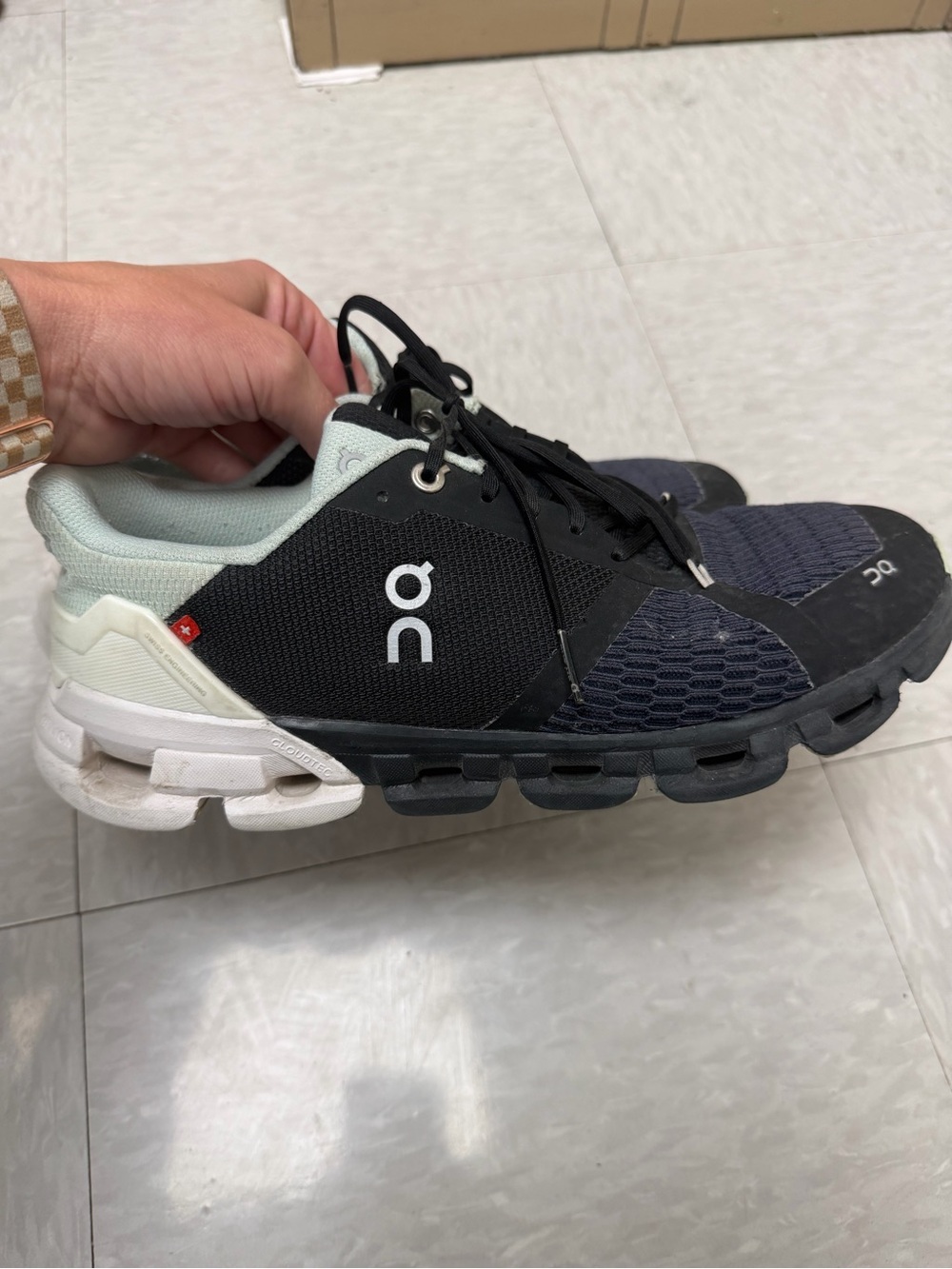 On Running Women’s Cloudswift Athletic Sneakers - Black & Light Gray